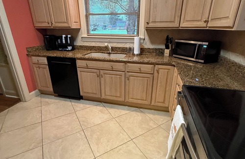 Carrollton House | Charming Riverside Getaway in Carrollton, KY