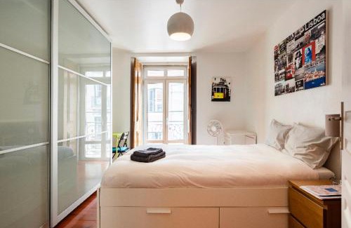 Santa Maria Maior House | Charming room in Lisbon Baixa