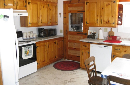 Hartland Cottage | Charming rural 2-bedroom cottage with amazing view in Hartland, Vermont