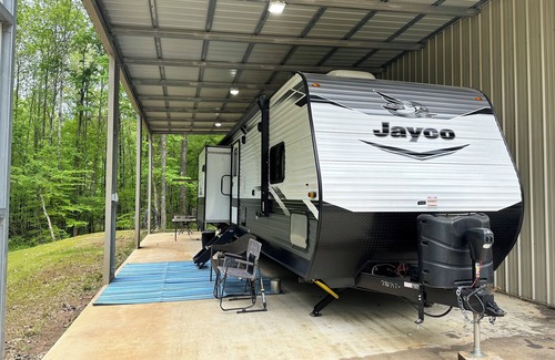 Langston Mile Village House | Charming RV in Lovely Oxford with AC, WiFi