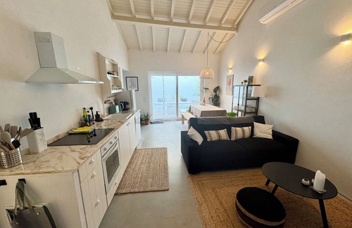 Sao Martinho House | Charming Scandi-inspired cottage with terrace and rooftop/30 min to Comporta.