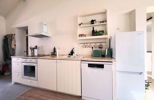 Sao Martinho House | Charming Scandi-inspired cottage with terrace and rooftop/30 min to Comporta.