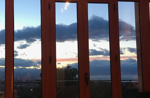 Loutraki House | Charming Sea View Loft