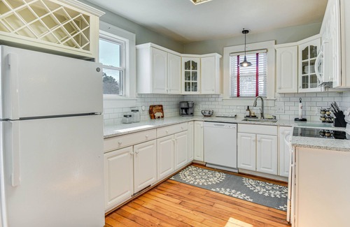 Smithfield House | Charming Smithfield House: Walk to Downtown!