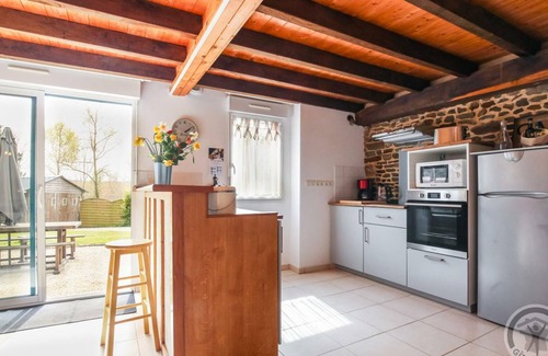 Saint-James Cottage | Charming Southern-Facing Cottage with Fireplace, Near Mont Saint-Michel