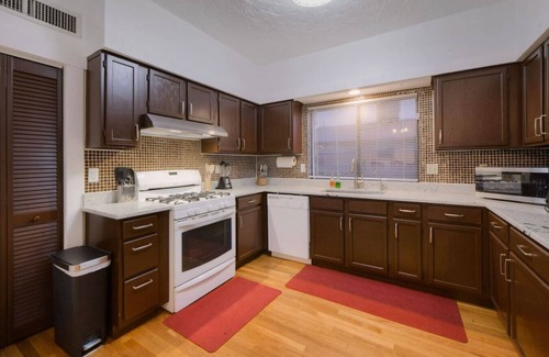 Palo Verde House | Charming Spanish Style Vintage Casita