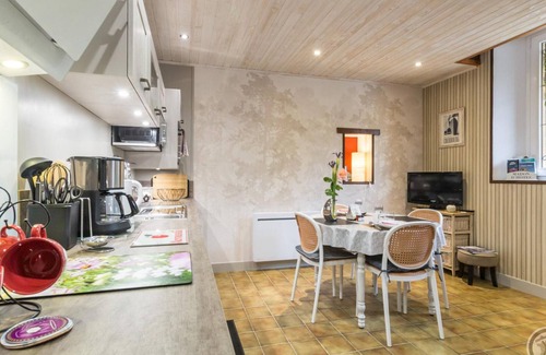 Gonneville-le-Theil Cottage | Charming stone cottage with garden, terrace, BBQ, near Cherbourg, sleeps 4, fully equipped