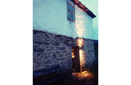 Viana do Bolo Cottage | Charming stone house