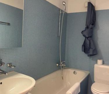 Hochschulen Apartment | Charming studio in the city centre - Art 4