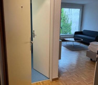 Hochschulen Apartment | Charming studio in the city centre - Art 4