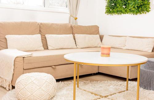 East Putney Apartment | Charming studio with balcony in Putney, 5 min tube