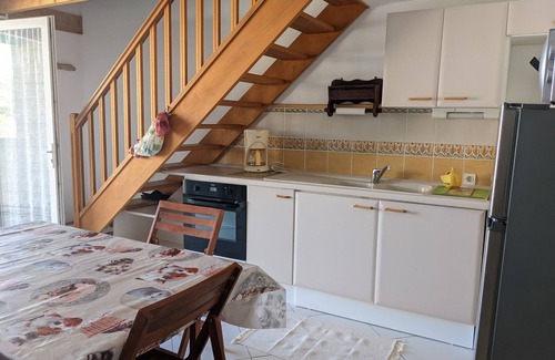 Port-la-Nouvelle Villa | Charming T2 Villa: AC, Terrace, 6 Guests, Parking, 550m to Beach, Tranquil Area