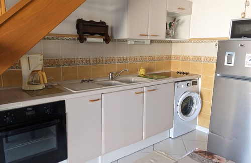 Port-la-Nouvelle Villa | Charming T2 Villa: AC, Terrace, 6 Guests, Parking, 550m to Beach, Tranquil Area