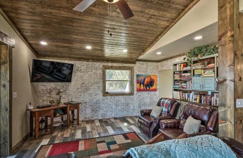 Canyon House | Charming Texas Home with Stunning Canyon Views!