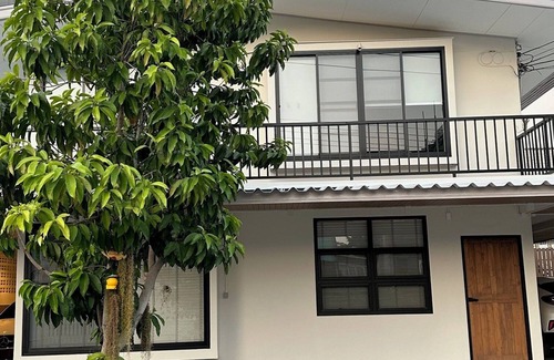 Talat Bang Khen House | Charming 3 Bedroom house in North of Bangkok: Quiet neighborhood & Relaxation!