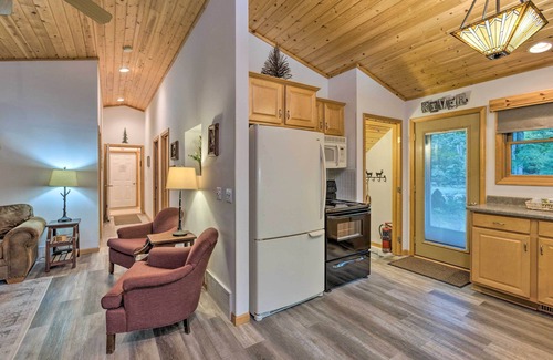 Thompsonville Cottage | Charming Thompsonville Home w/On-site River!