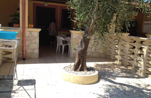 Defensola House | Charming townhome in nice Vieste with AC