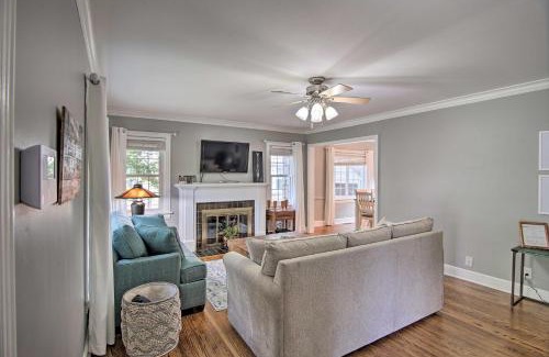 Tulsa House | Charming Tulsa Bungalow with Furnished Deck!
