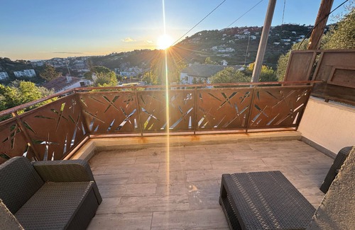 Saint-Andre-de-la-Roche House | Charming villa