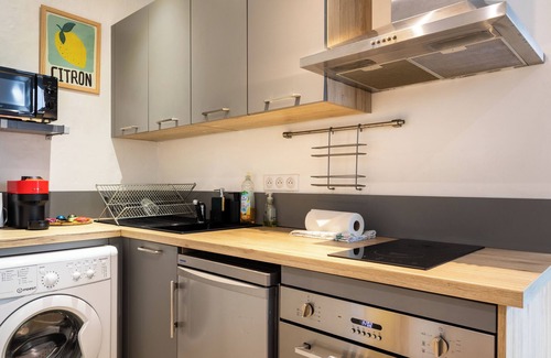 Bel-Air Nord Apartment | Charming & Vibrant 1BD Aparment, Picpus