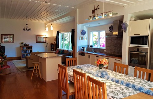 Nelson Villa | Charming Villa, close to town