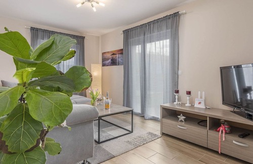Porec Cottage | Charming Villa Frontera in Nova Vas with private Pool for 6 people