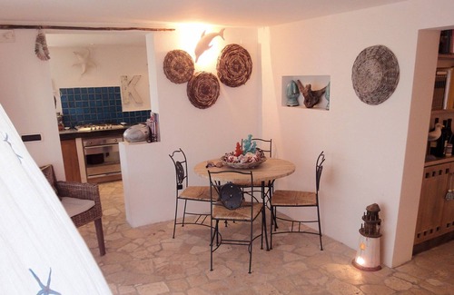 Castro Marina Villa | Charming villa with garden and panoramic sea view
