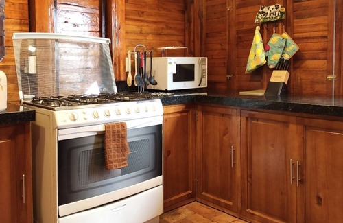 Putuchi Villa | Charming villa with jacuzzi and turkish - 5 PAX - 15 min from the Historic Center.