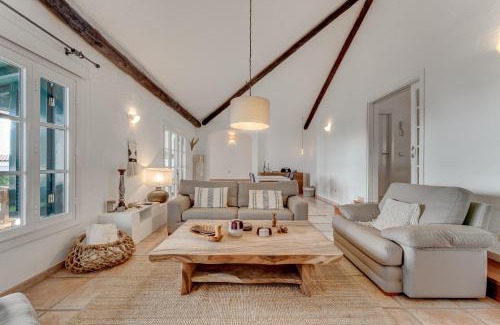 Armenime Villa | Charming Villa with private and heated pool