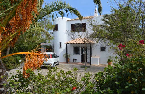 Olhao Villa | Charming villa with panoramic sea views