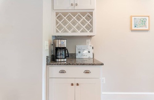 West Annapolis House | Charming West Annapolis Cottage home