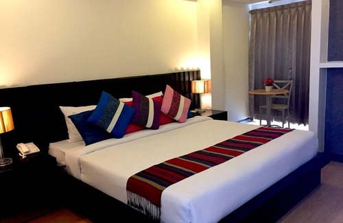 Khon Kaen Hotel | Charoenchit House