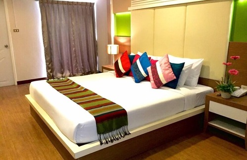 Khon Kaen Hotel | Charoenchit House