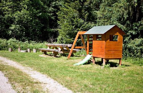 Smizany Ski Chalet | Chata Malý Sokol