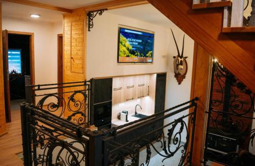 Perstejn House | Chata MYSLIVECKÁ - Lesní Údolí