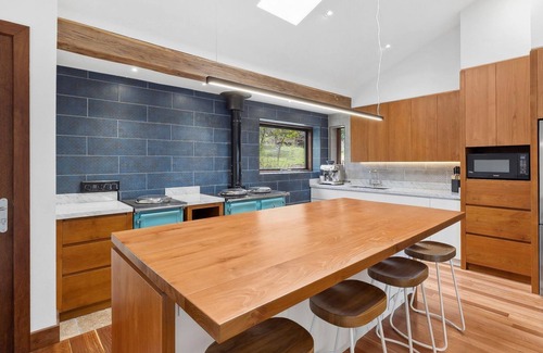 Lorne House | Chatby House - Haven extends a warm welcome to your beloved pets, completing the symphony of ch