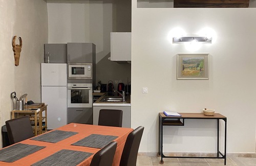 Lussan Apartment | Chateau apartment for 4 people with shared pool