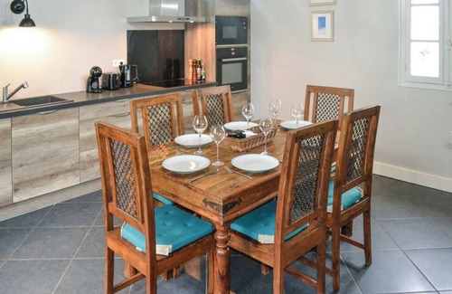 Gontaud House | Chateau de Grenier Gite