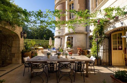 Vouzeron Bed & Breakfast | Chateau de la Triboulette