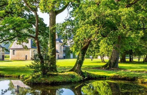 Mordelles Bed & Breakfast | Chateau de la Villedubois