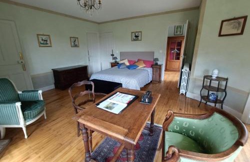 Vic-sur-Cere House | Chateau Ol Puech