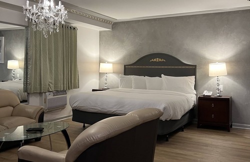 Norristown Hotel | Chateau Suites