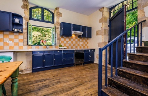 Thiviers Other | Chateau Tessyiere - Nine Bedroom Castle, Sleeps 18