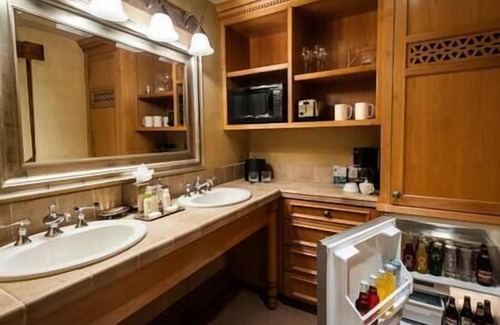 Deer Valley Resort | Chateaux Deer Valley-2 & 3 Bedrooms-Great location