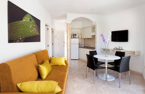 Los Cristianos Apartment | Checkin Bungalows Atlantida