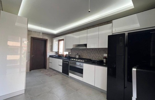 Naqqache Apartment | Cheerful 3 bedroom flat with jaccuzi & open view