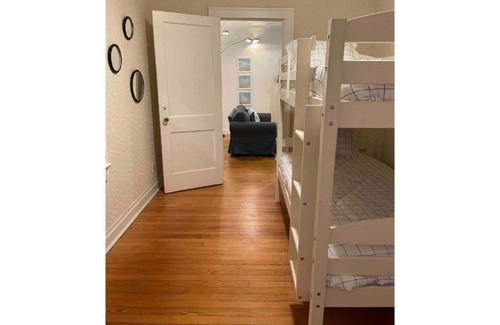 Pineapple Grove Arts District House | Cheerful 3-Bedroom Cottage/Heart of Dwntn Delray!!