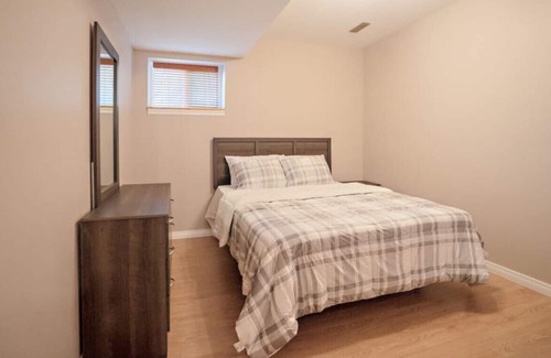 Upper Ten Oaks House | Cheerful 5 Bedroom Home