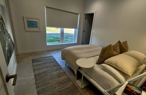 Reddick Apartment | Cheerful family sized barn apartment located in horse country, close to