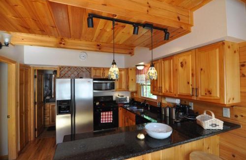 Qualla House | Cherokee Ridge Retreat